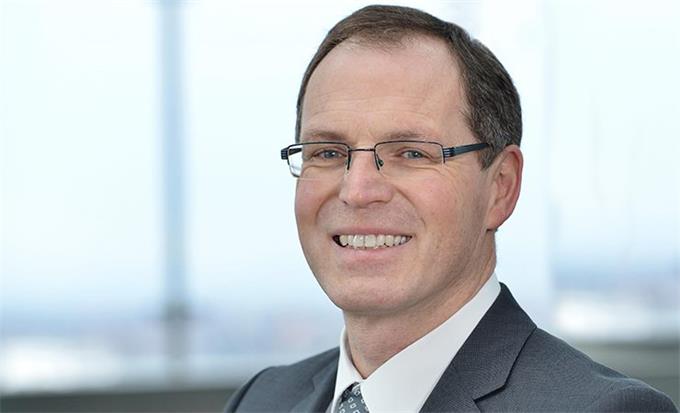 捷拉斯標簽業(yè)務(wù)部門負責人Frank Schaum博士.jpg