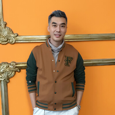 沉著應(yīng)對(duì)商海浪潮的標(biāo)簽經(jīng)理人